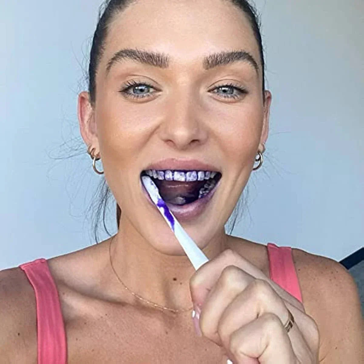 TEETH BRIGHTENING HISMILES