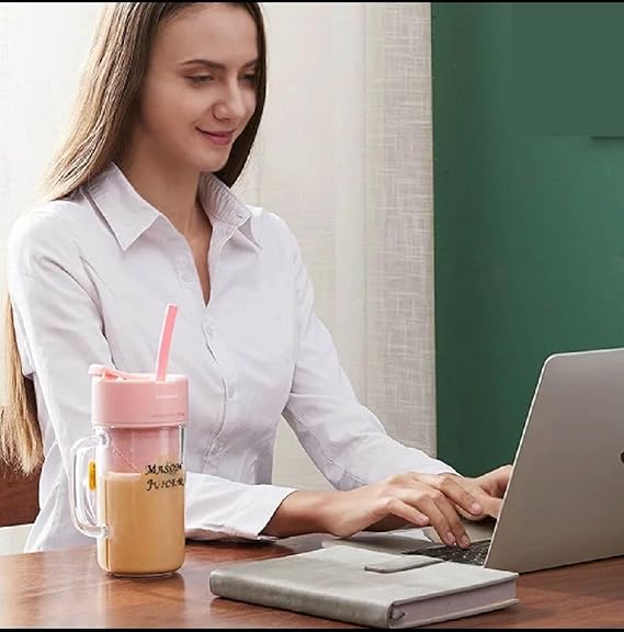 MUG SHAPED PORTABLE BLENDER WITH STRAW